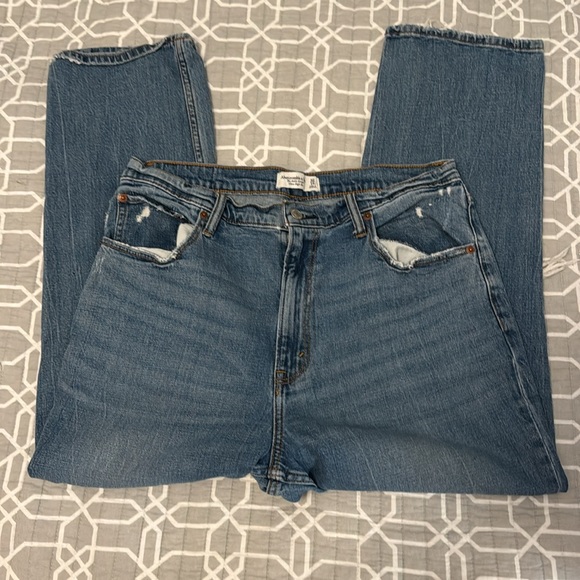 Abercrombie & Fitch Jeans - Picture 2 of 5